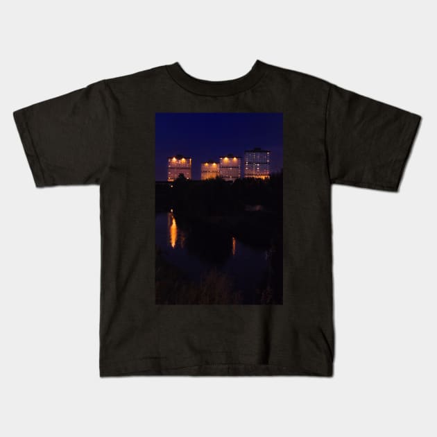 Scottish nightscape in North Glasgow Kids T-Shirt by chiaravisuals